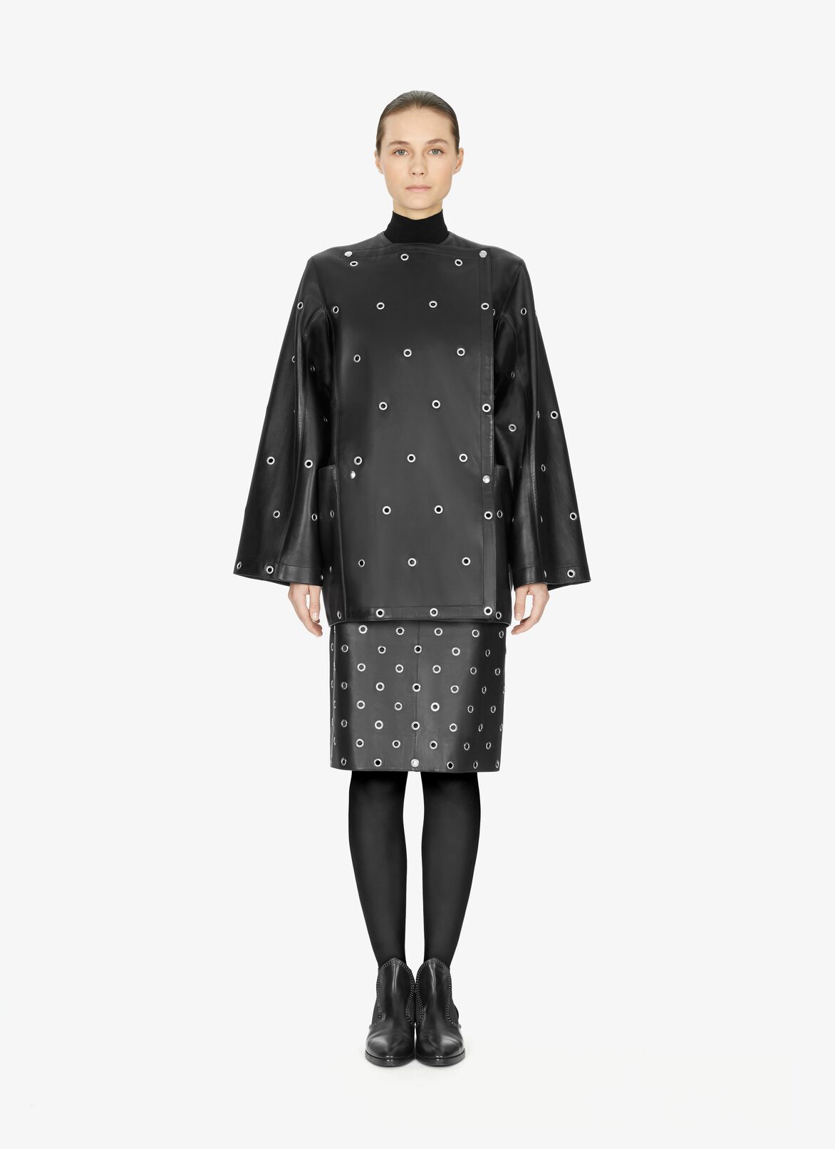 SHORT COAT AGNEAU LUX BLACK ALAÏA BLACK SHORT COAT AGNEAU LUX BLACK